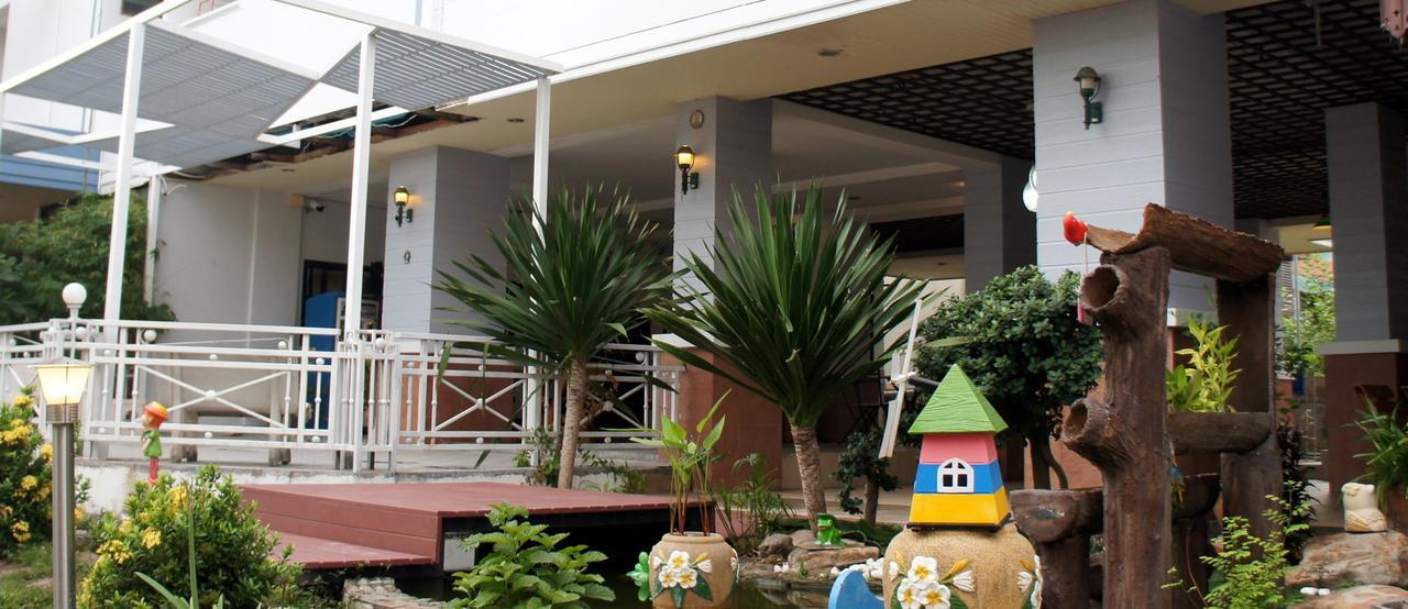 Benjamart Residence ハートヤイ エクステリア 写真